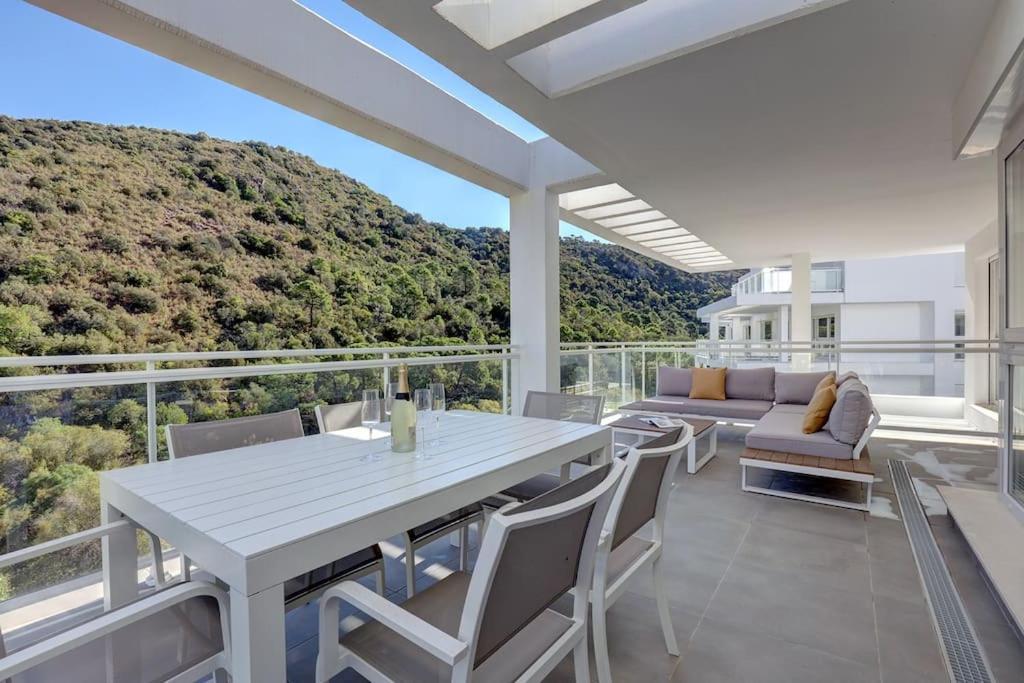 Riverside Benahavis Holiday Rental Apartment Exterior photo